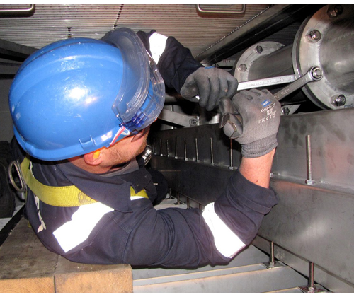 Distillation Column Inspection Services Provider in Mumbai, India.